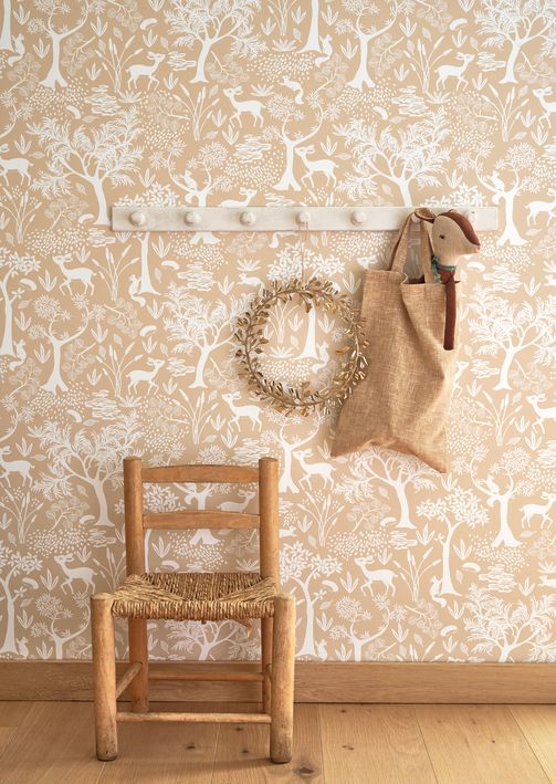 Papel pintado infantil - BOSQUE POETICO BEIGE CAMEL | Perfecta para la habitación de tus hijos | Il Mondo di Alex