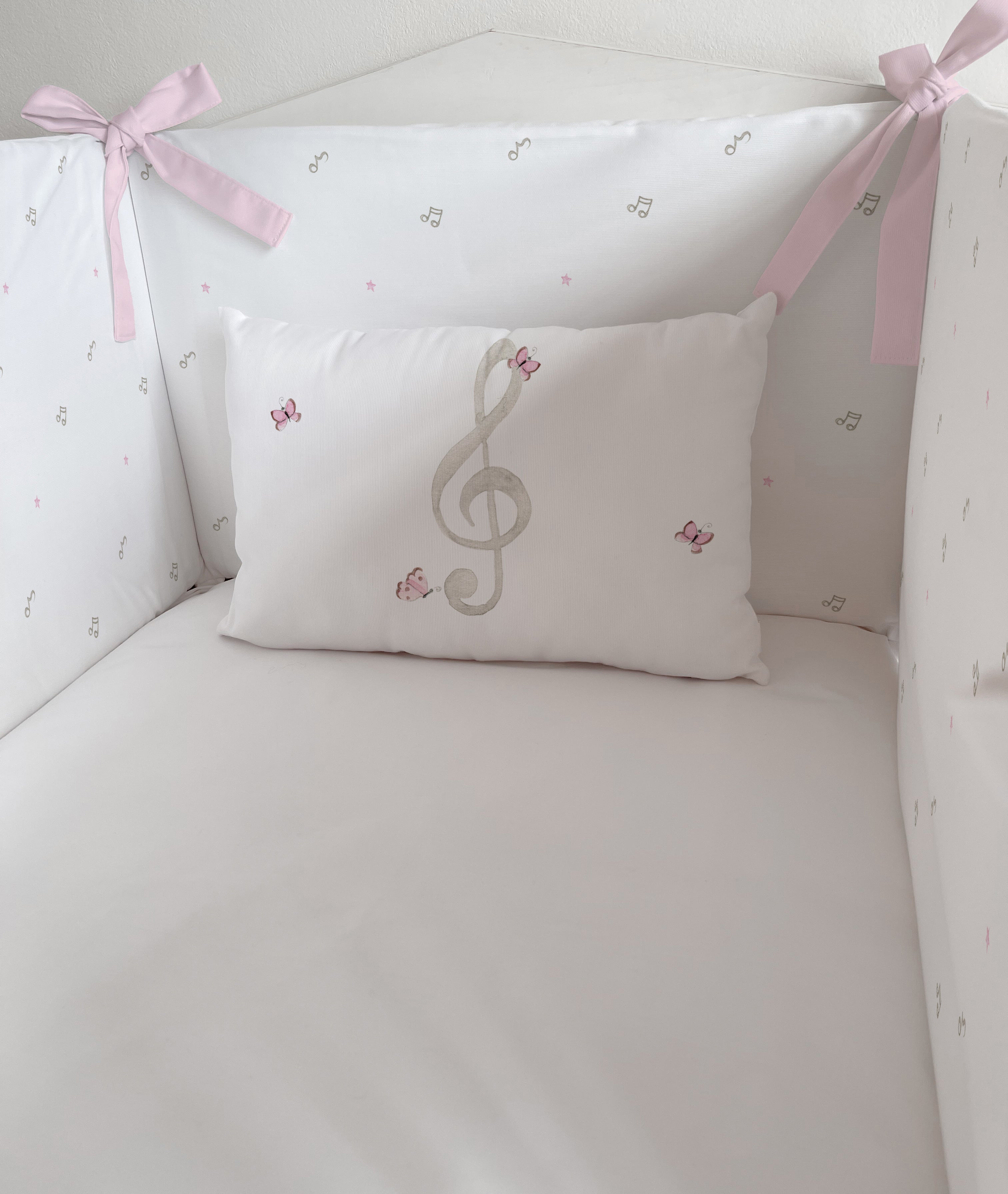 Estrellas y notas musicales Protector de Cuna