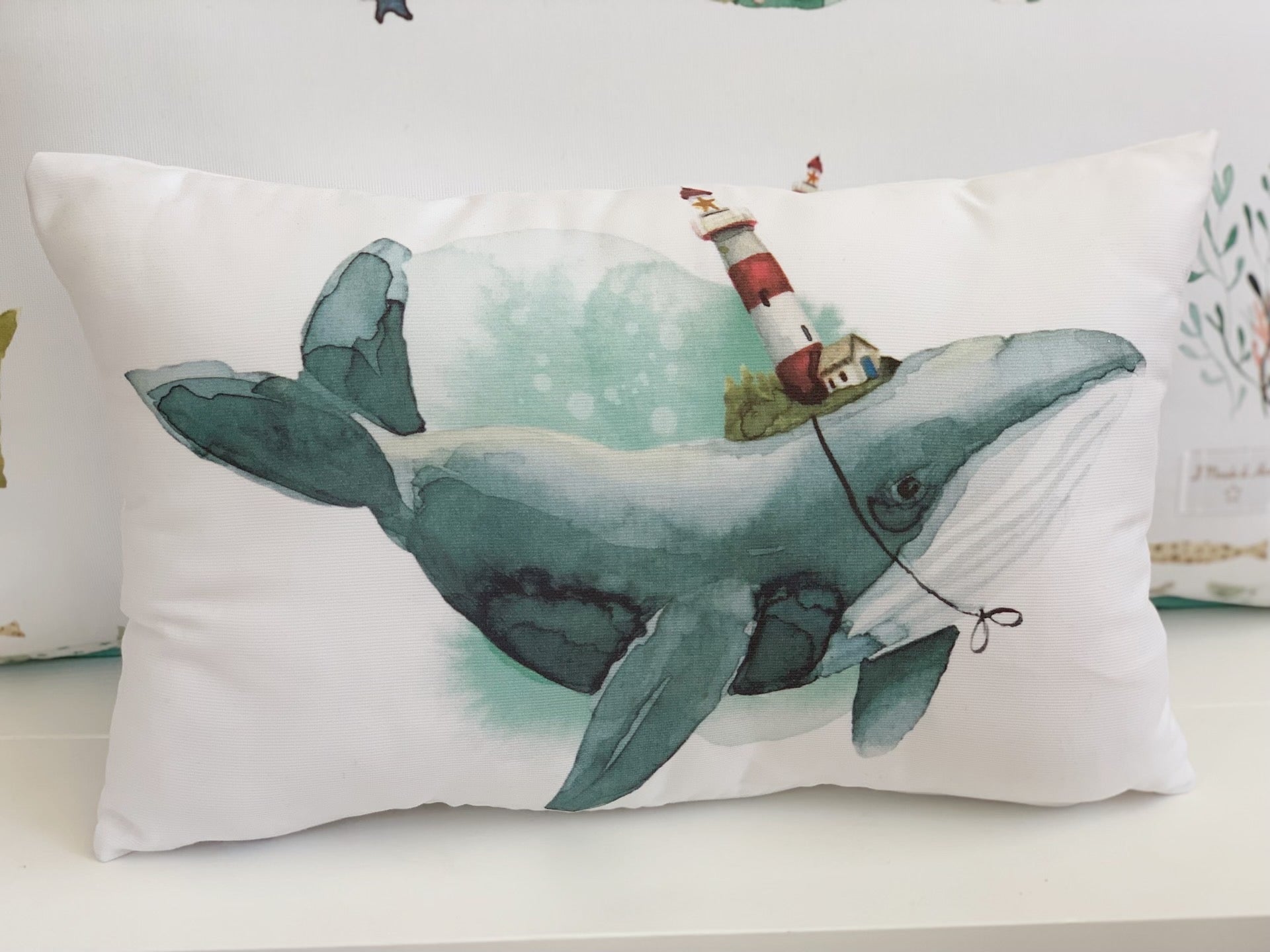 Cojín infantil personalizado BALLENA NADANDO