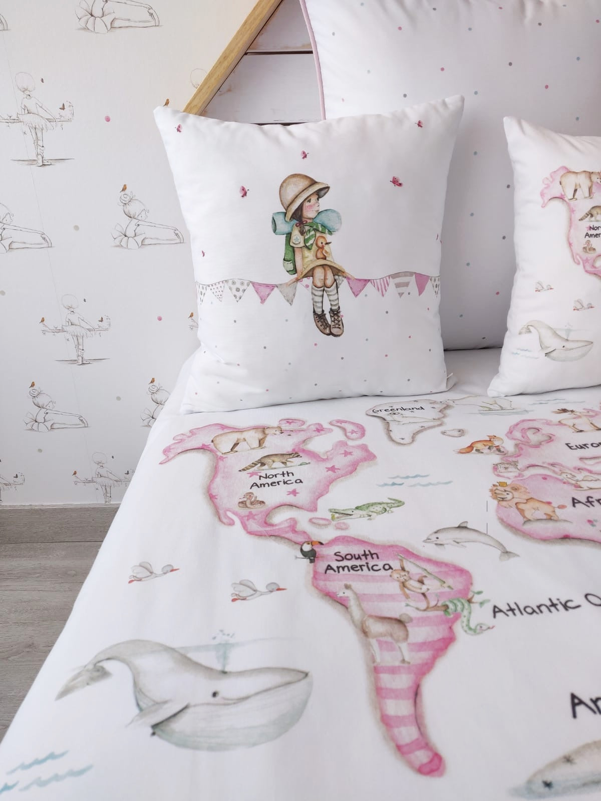 MAPA MUNDI ROSA Funda Nórdica infantil.