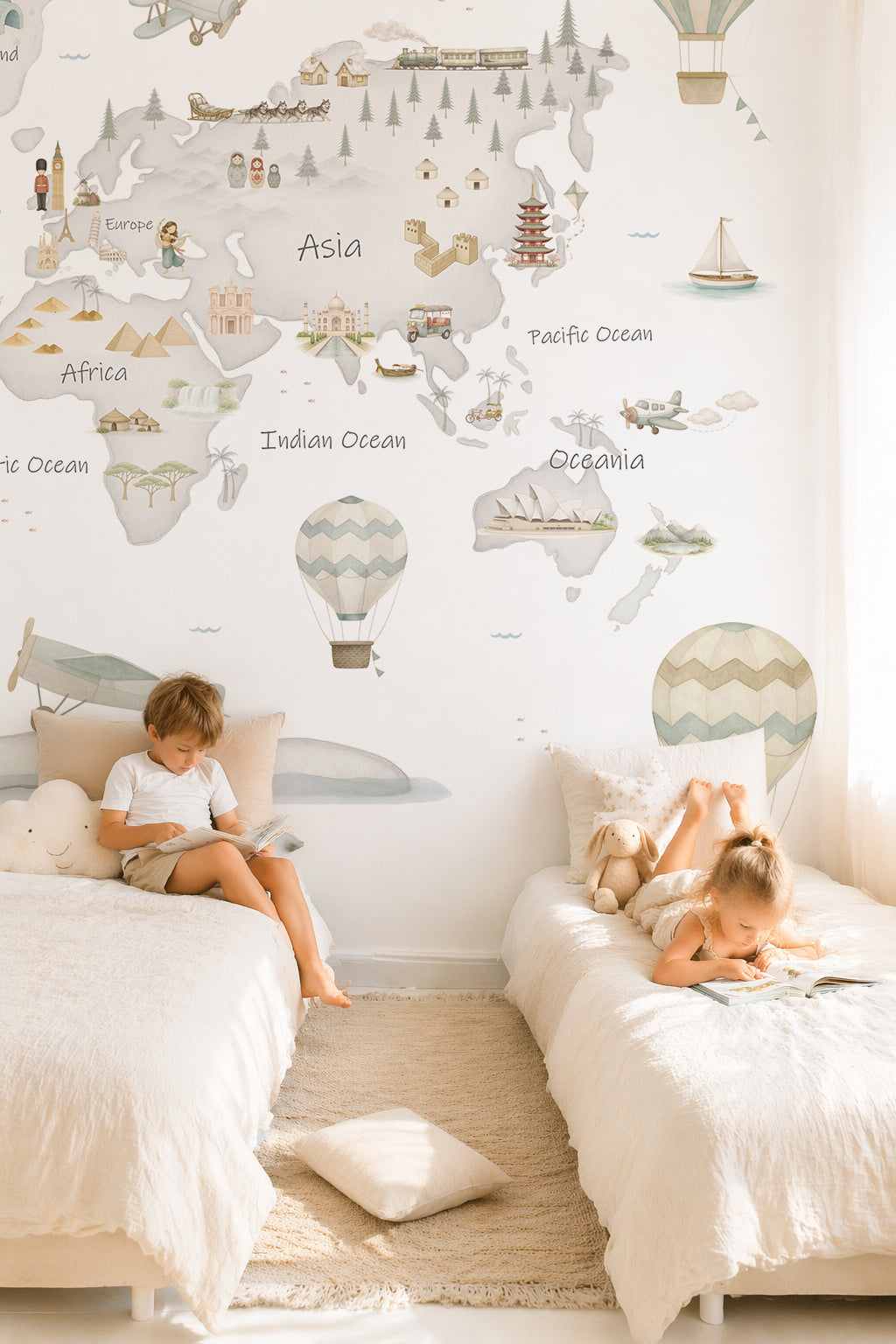 Mural de papel pintado - MAPA MUNDI GRIS ADVENTURE I | Perfecta para la habitación de tus hijos | Il Mondo di Alex